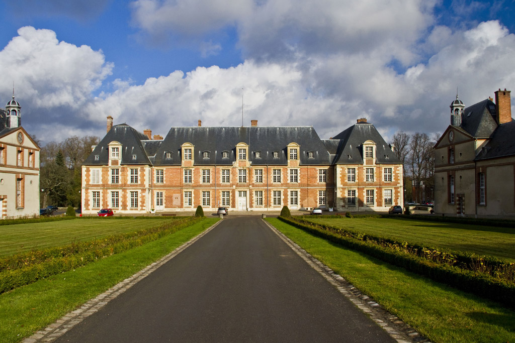 chateau-pour-les-clandestins-un-appel-dair-certain