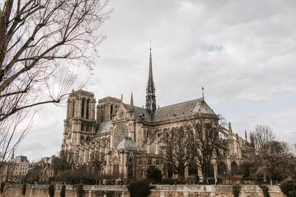 notre-dame-de-paris-ou-sont-passes-les-50-millions-promis-par-hidalgo-restauration